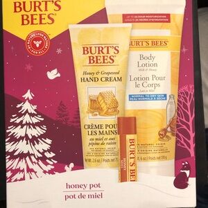 Burt's Bees Honey & Milk Moisturizer Set